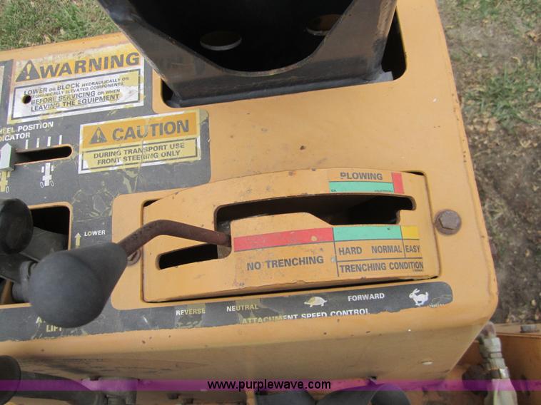 image for item C5229 1999 Case 660 trencher