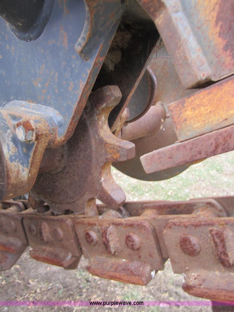 image for item C5229 1999 Case 660 trencher