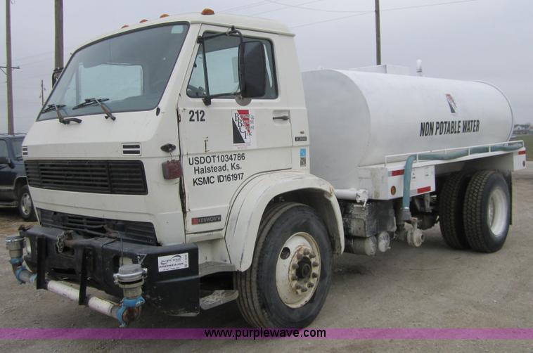 image for item C5238 1994 Kenworth K300 water truck