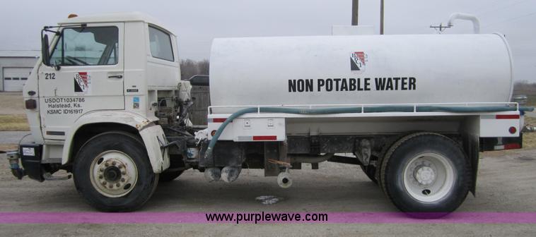 image for item C5238 1994 Kenworth K300 water truck