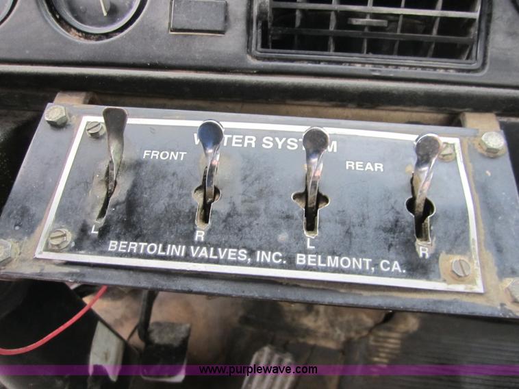 image for item C5238 1994 Kenworth K300 water truck