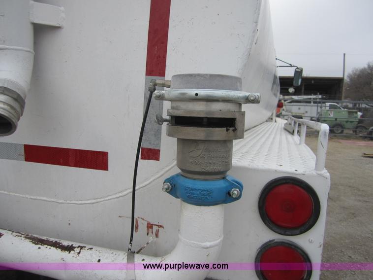 image for item C5238 1994 Kenworth K300 water truck