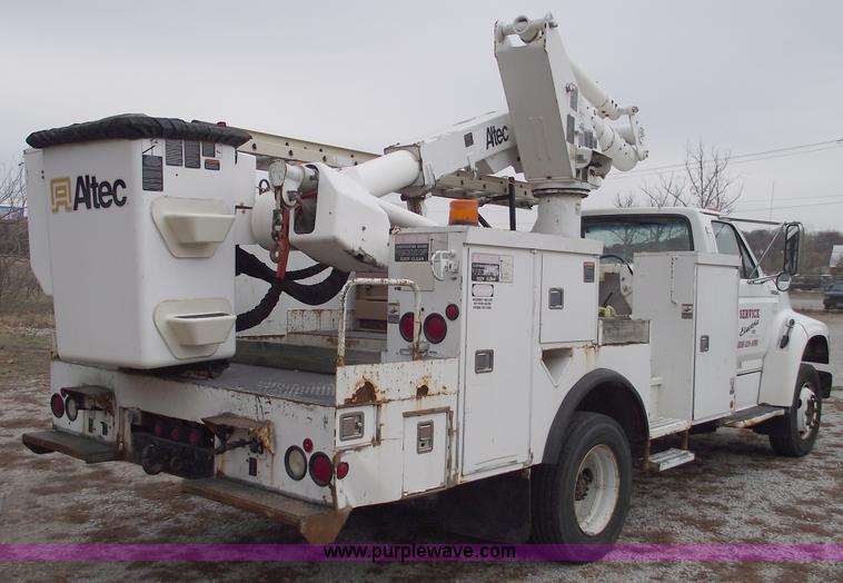 image for item C5734 1998 Ford F800 bucket/boom truck