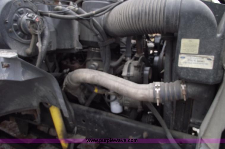 image for item C5734 1998 Ford F800 bucket/boom truck