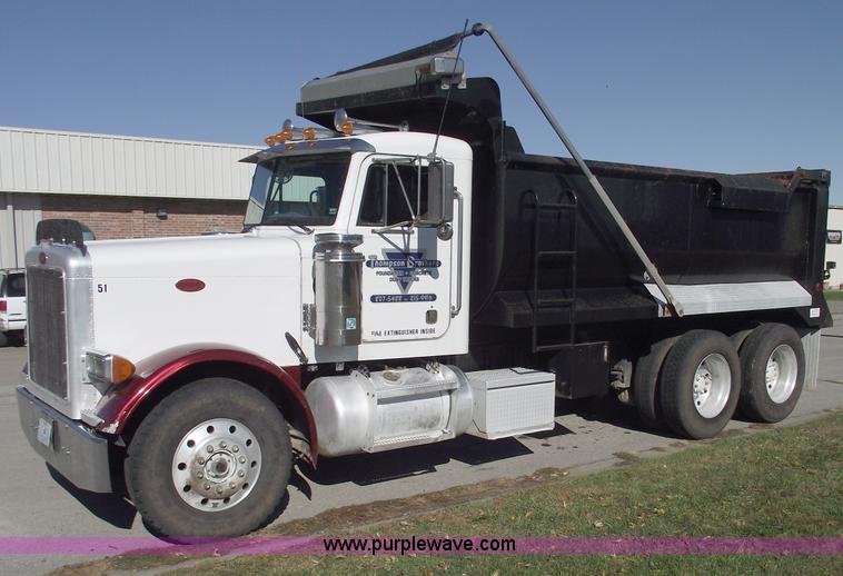 image for item C5737 1992 Peterbilt 379 dump truck
