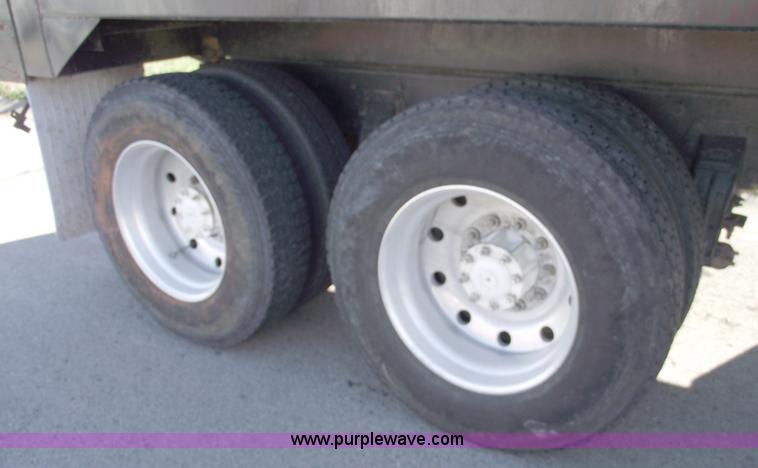 image for item C5737 1992 Peterbilt 379 dump truck