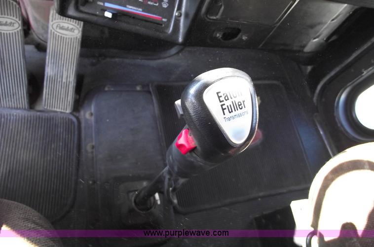 image for item C5737 1992 Peterbilt 379 dump truck