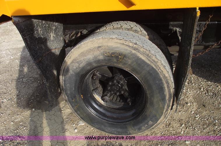 image for item C5819 2000 International 4900 dump truck with plow and spreader