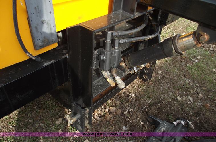 image for item C5914 1995 International 4900 dump truck