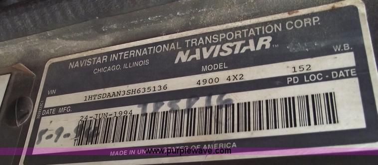 image for item C5914 1995 International 4900 dump truck