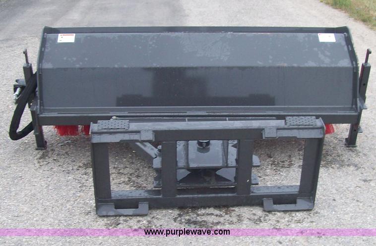 image for item D9265 2011 Versatech 6' HD broom attachment