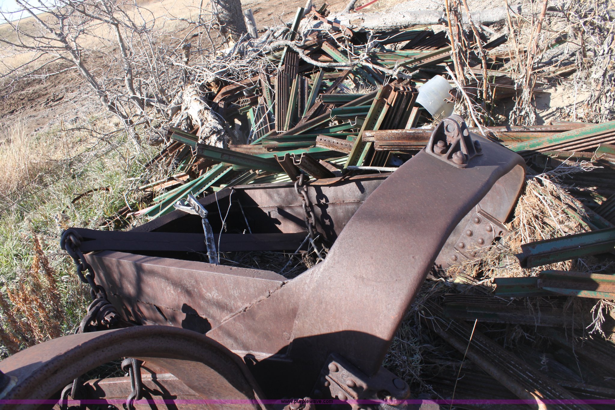 (3) drag buckets in Wichita, KS Item B8711 sold Purple Wave