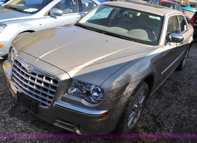 image for item A5704 2008 Chrysler 300C