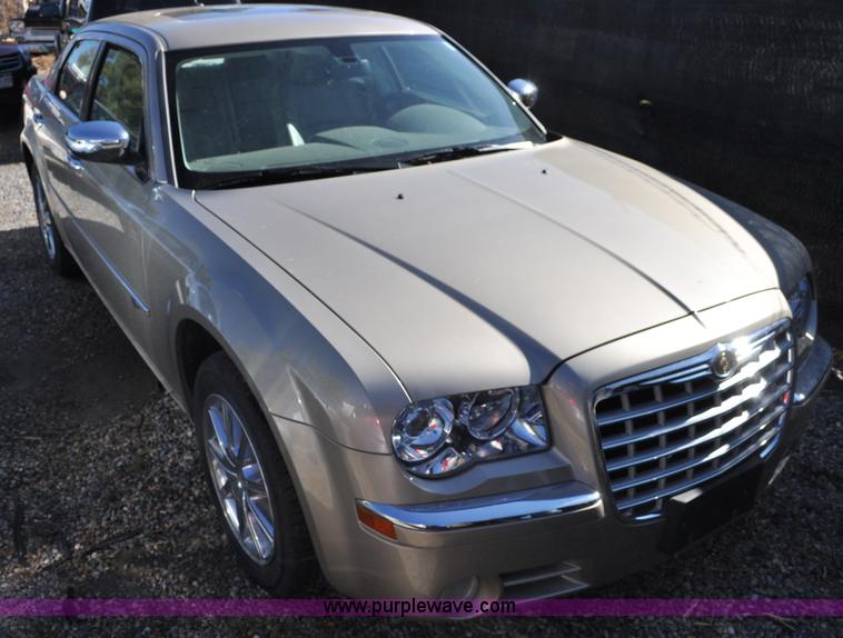 image for item A5704 2008 Chrysler 300C