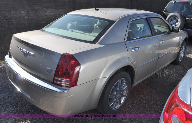 image for item A5704 2008 Chrysler 300C