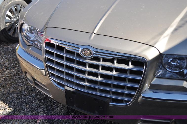 image for item A5704 2008 Chrysler 300C