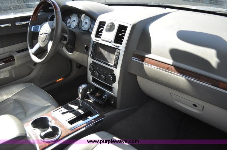 image for item A5704 2008 Chrysler 300C