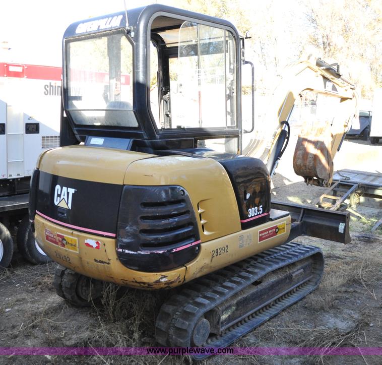 image for item A5708 2002 Caterpillar 303.5 compact excavator