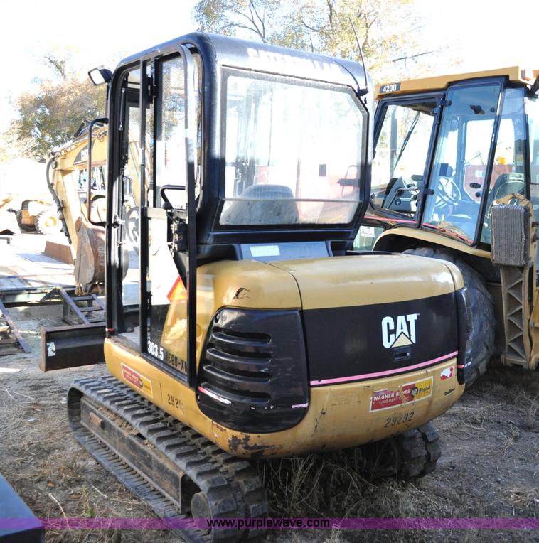 image for item A5708 2002 Caterpillar 303.5 compact excavator