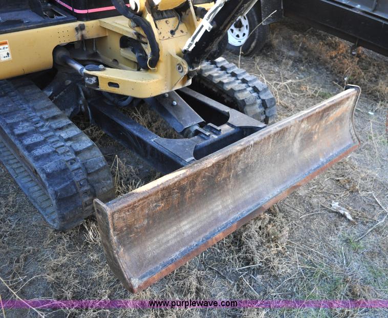 image for item A5708 2002 Caterpillar 303.5 compact excavator
