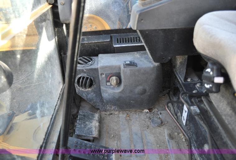 image for item A5708 2002 Caterpillar 303.5 compact excavator