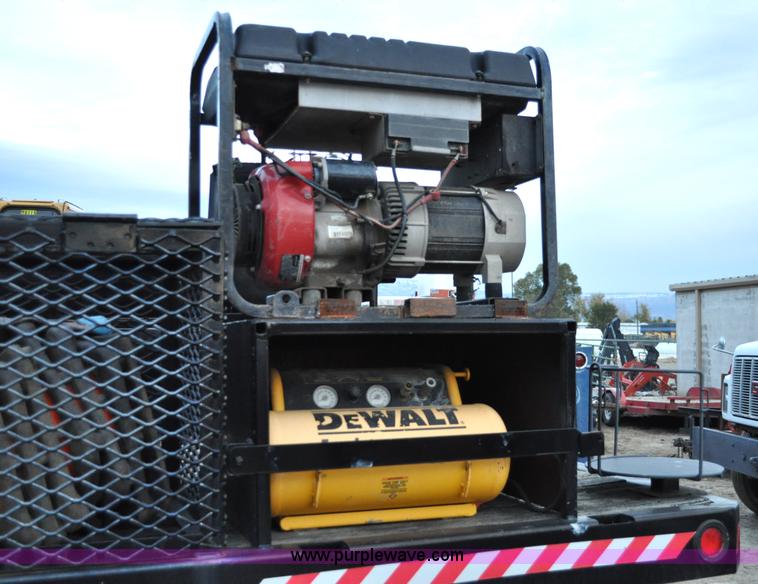 image for item A5711 1994 Chevrolet Kodiak service truck