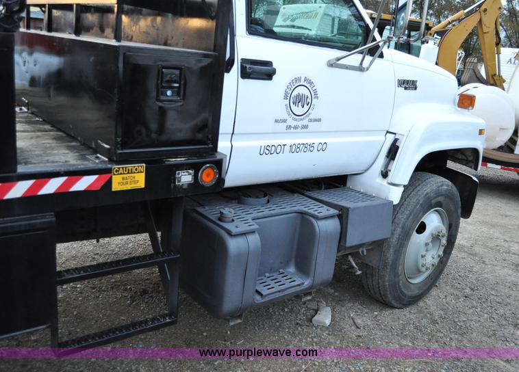 image for item A5711 1994 Chevrolet Kodiak service truck