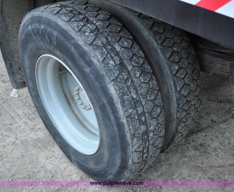 image for item A5711 1994 Chevrolet Kodiak service truck