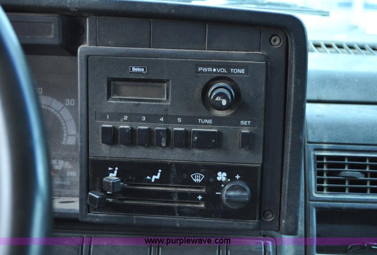 image for item A5711 1994 Chevrolet Kodiak service truck