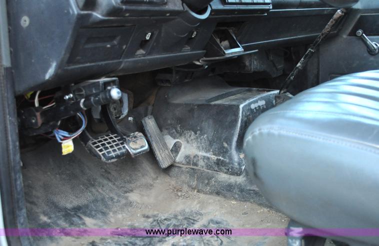 image for item A5711 1994 Chevrolet Kodiak service truck