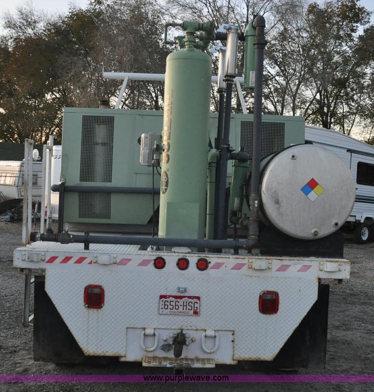 image for item A5712 1991 GMC TopKick pipeline drier rig