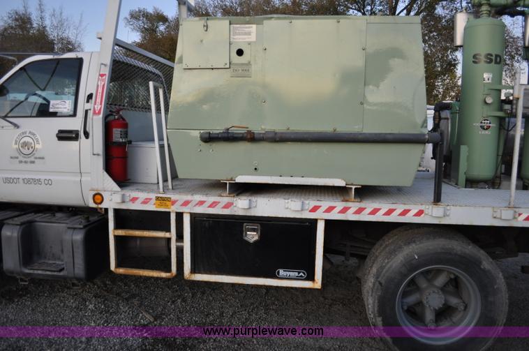 image for item A5712 1991 GMC TopKick pipeline drier rig