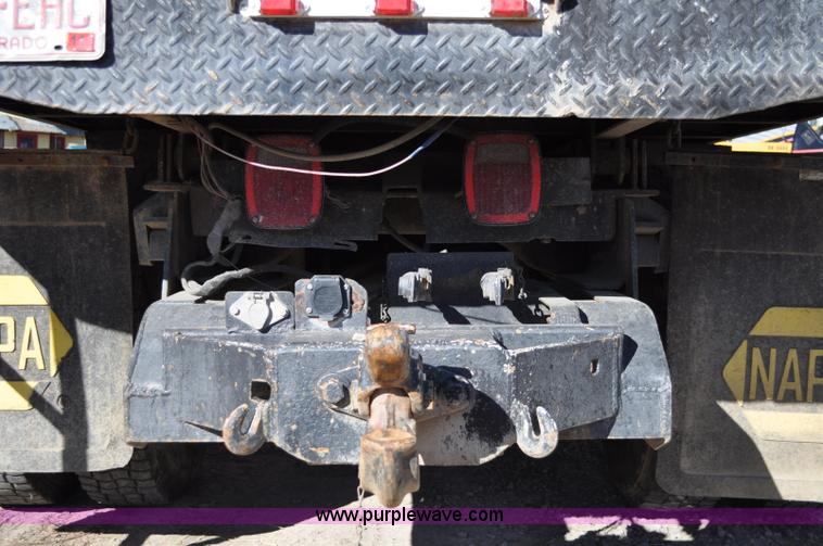 image for item A5713 1993 International 4900 boring support truck