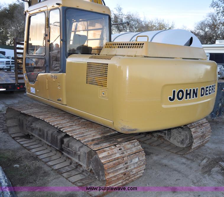 image for item A5715 1992 John Deere 490E excavator