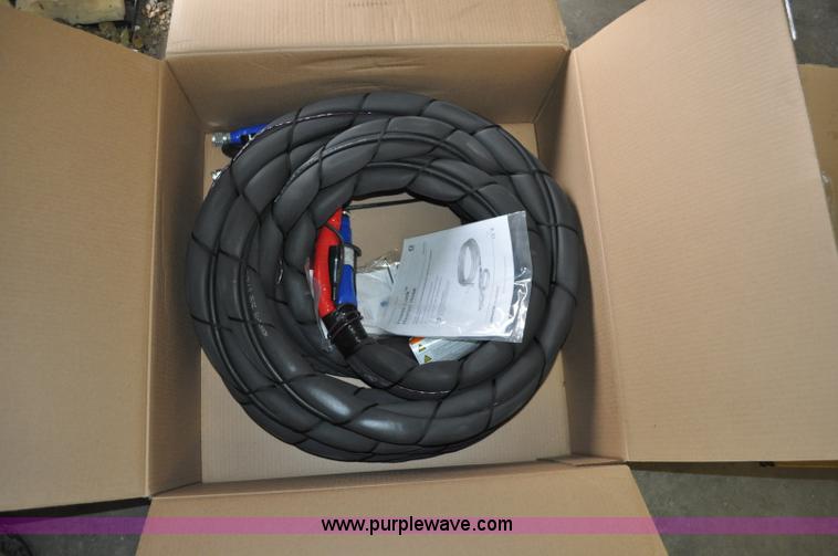 image for item A5720 2004 Wells Cargo RF7142 enclosed trailer with Rhino Liner mobile system