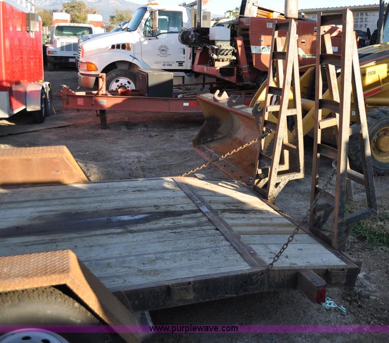 image for item A5721 2002 JJ trailer