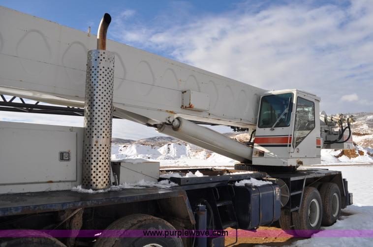 image for item A5748 1995 Link-Belt HTC-850 50 ton crane