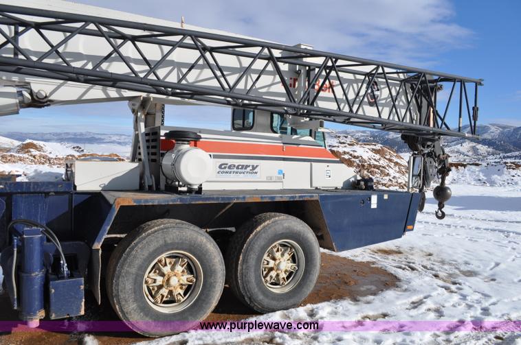 image for item A5748 1995 Link-Belt HTC-850 50 ton crane