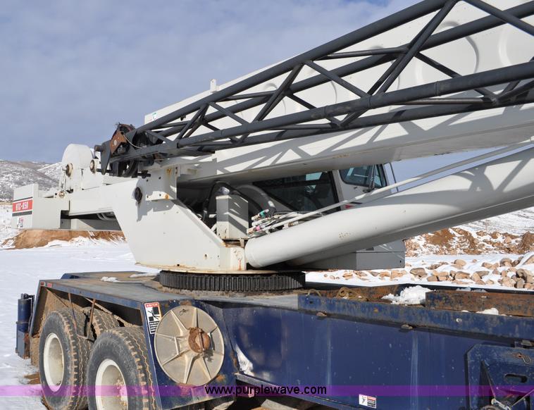 image for item A5748 1995 Link-Belt HTC-850 50 ton crane