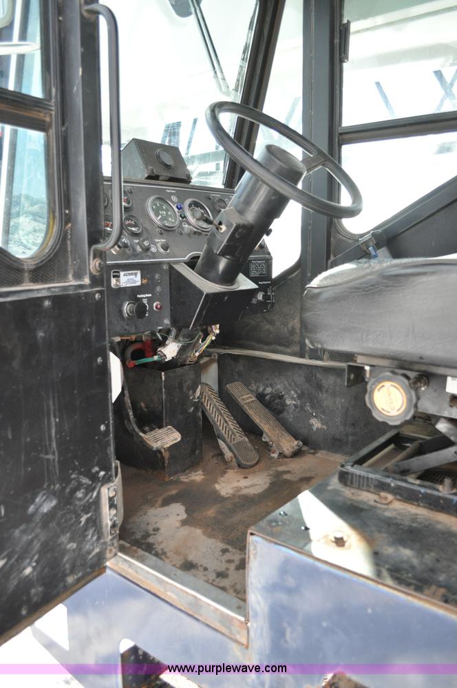 image for item A5748 1995 Link-Belt HTC-850 50 ton crane