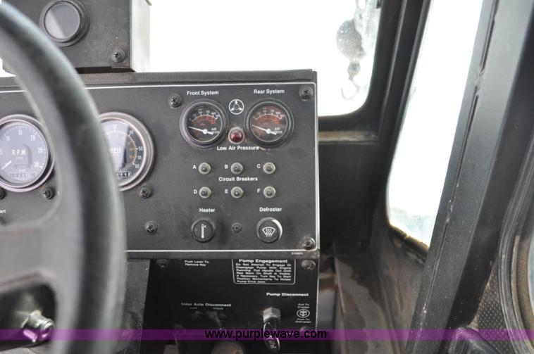 image for item A5748 1995 Link-Belt HTC-850 50 ton crane