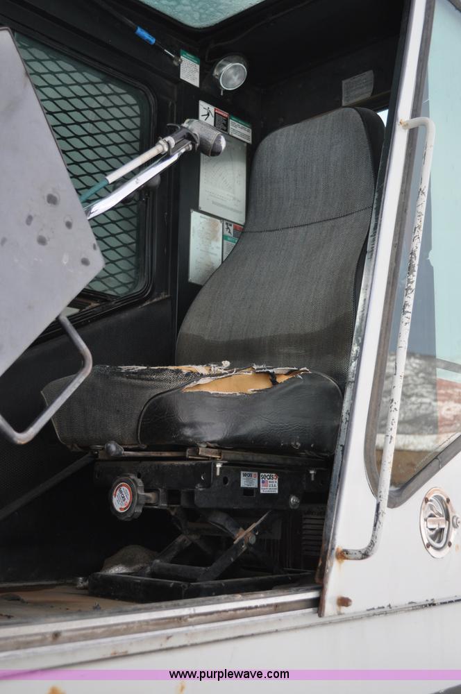 image for item A5748 1995 Link-Belt HTC-850 50 ton crane