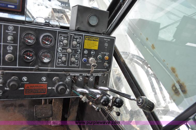 image for item A5748 1995 Link-Belt HTC-850 50 ton crane