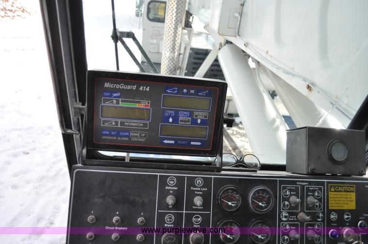 image for item A5748 1995 Link-Belt HTC-850 50 ton crane