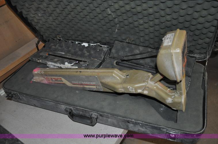 image for item C9883 Subsite 750 Tracker