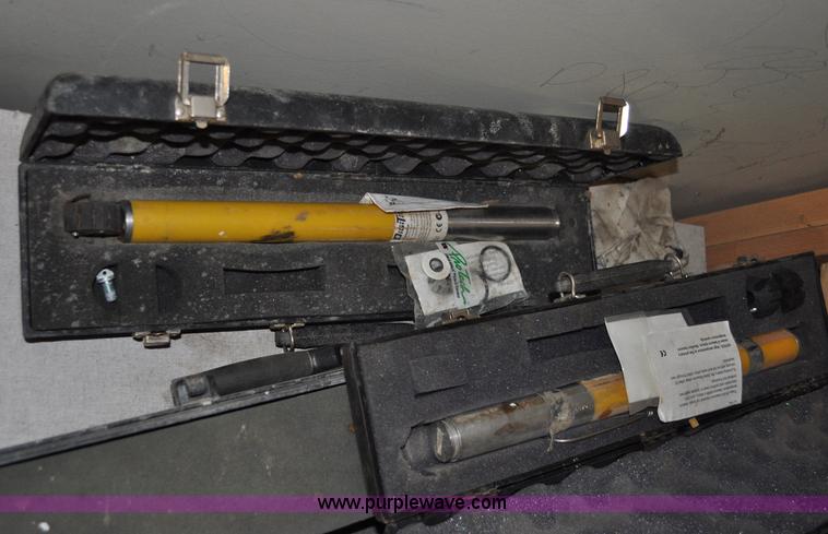 image for item C9884 Subsite 750 Tracker