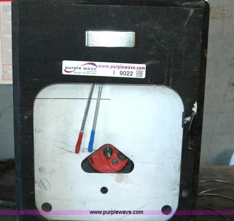 image for item I9022 Barton pipeline testing recorder