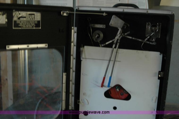 image for item I9022 Barton pipeline testing recorder