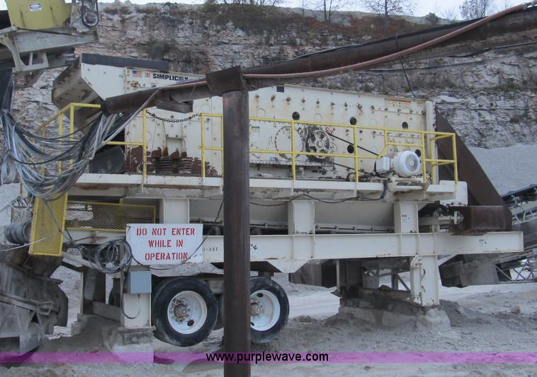 image for item A8033 Simplicity 6'x20' three deck portable screening plant