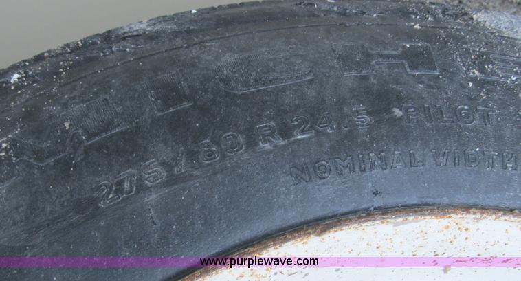 image for item A8033 Simplicity 6'x20' three deck portable screening plant